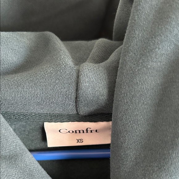 Comfrt Women's Pine Green Hoodie - Picture 2 of 6